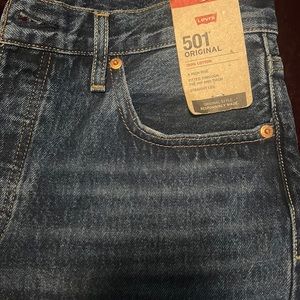 Women jeans new Levi’s 29x30
